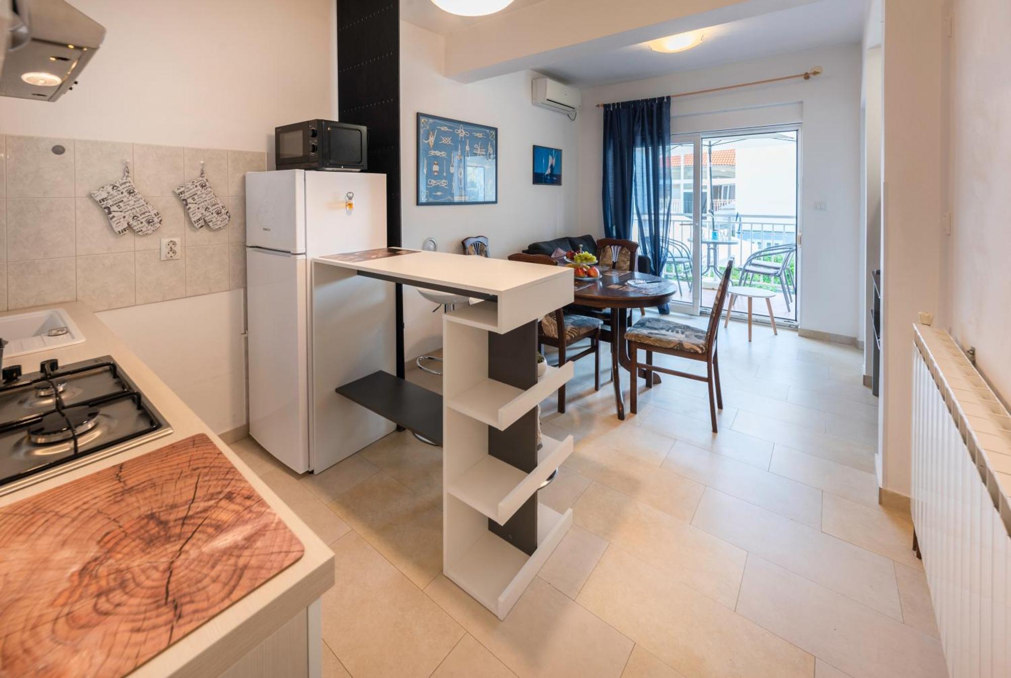 Apartment Anamaria With Seaview Petrcane Bagian luar foto